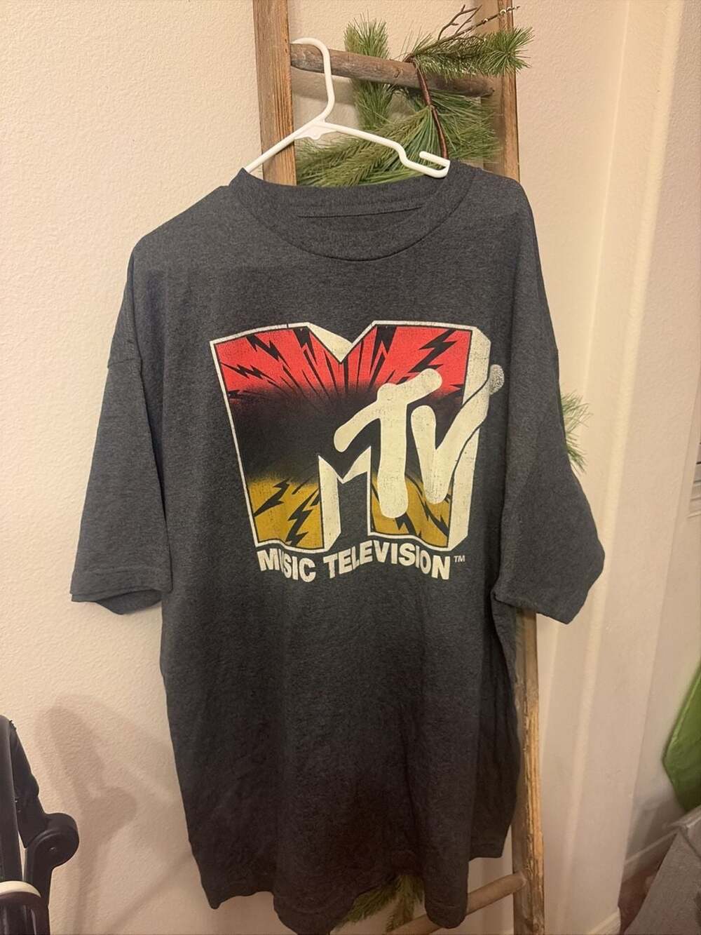 MTV Music Television Graphic Charcoal Grey Crew Neck T-Shirt Size 3XLT